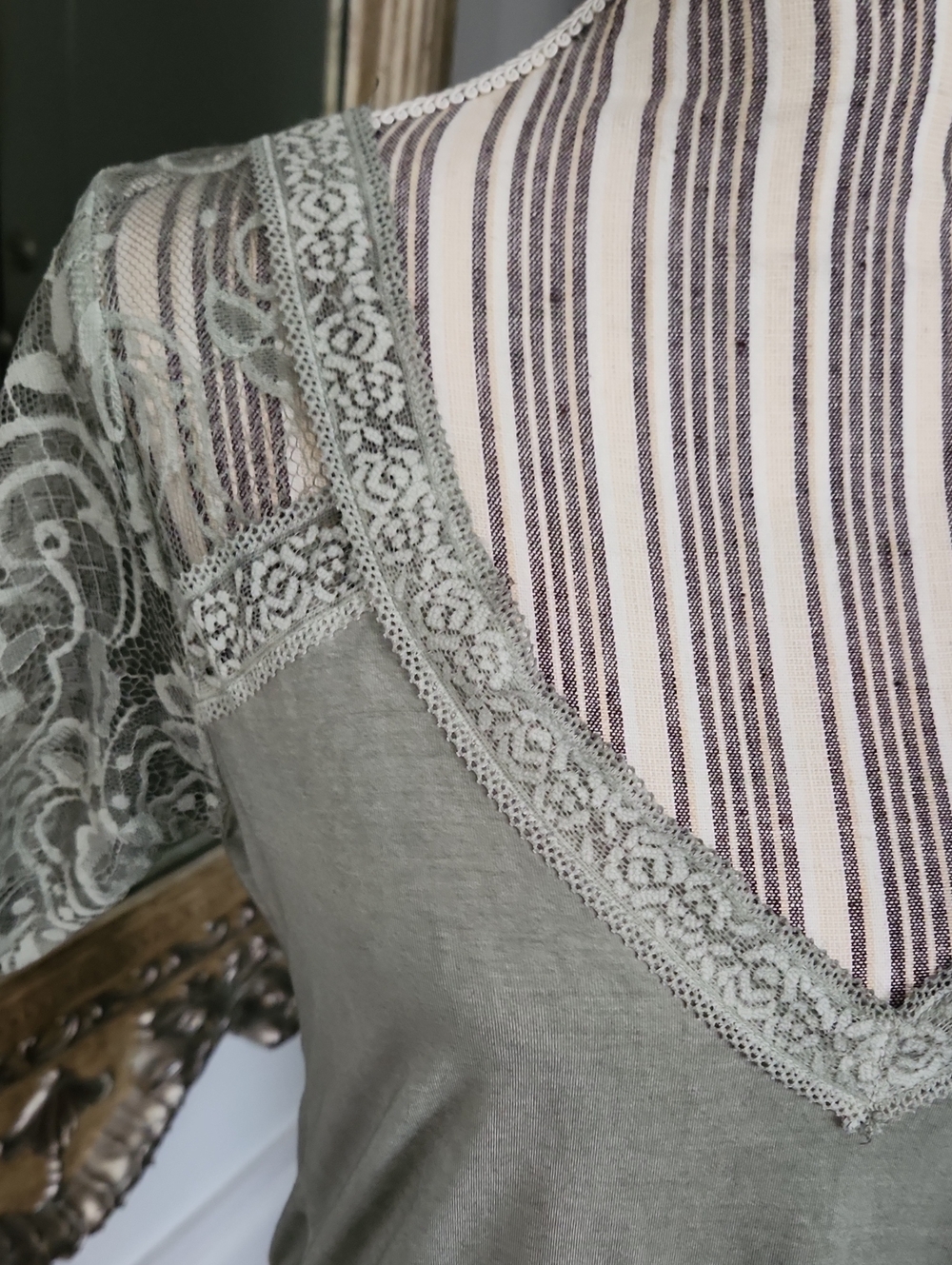 POL Lace-Trim V-Neck Women's Top in Sage - Picture 6 of 8